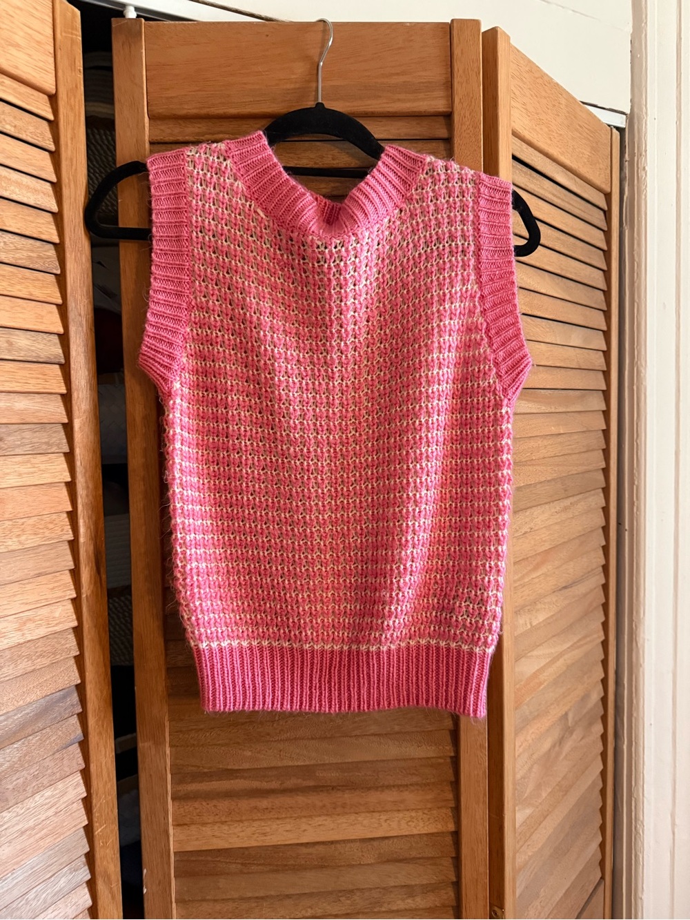 Wilfred Pink & Cream Sleeveless Knit Sweater Vest - Picture 1 of 2